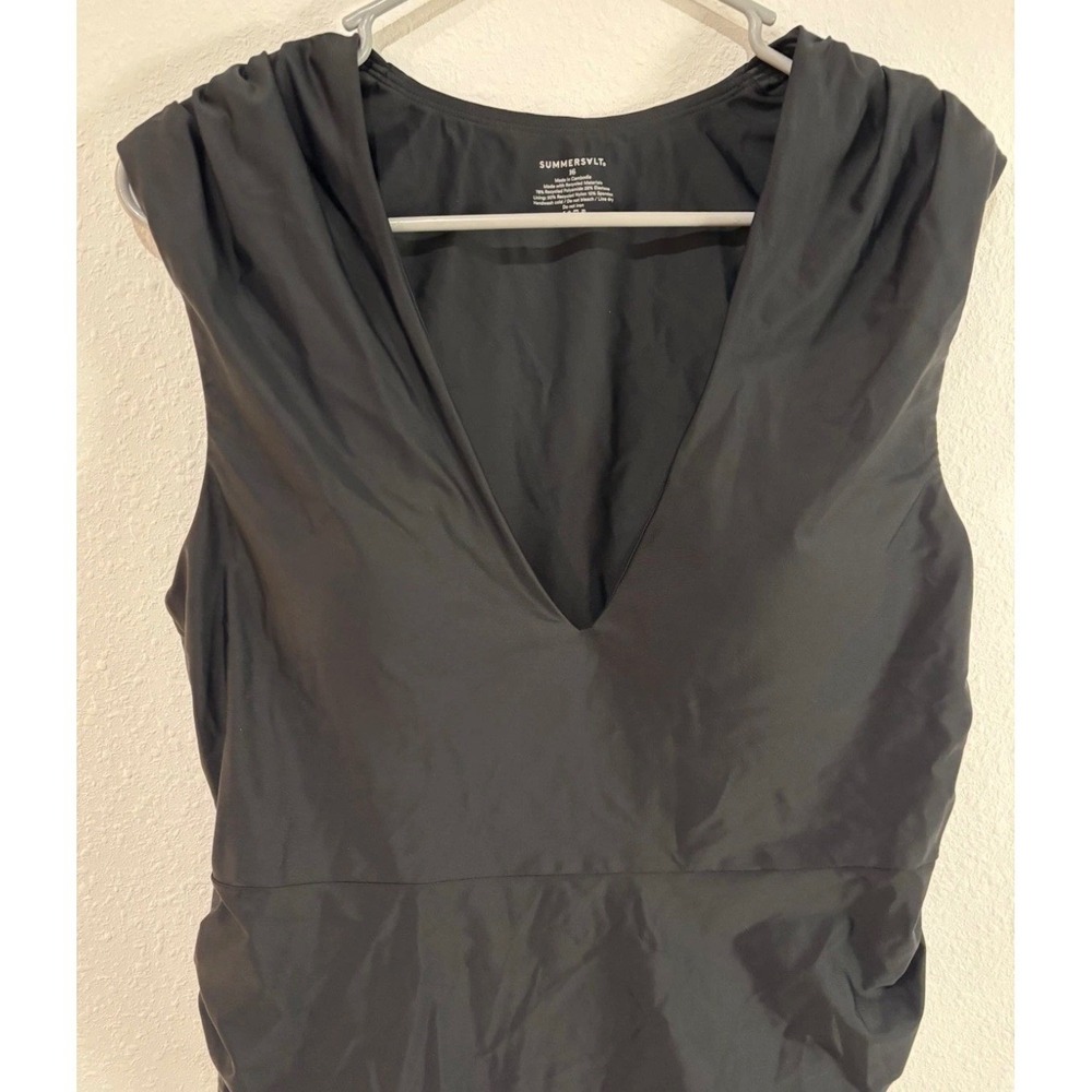 Summersalt The Breaker One Piece Swimsuit Size 16 Black V-Neck Pool Beach Resort - Picture 4 of 14